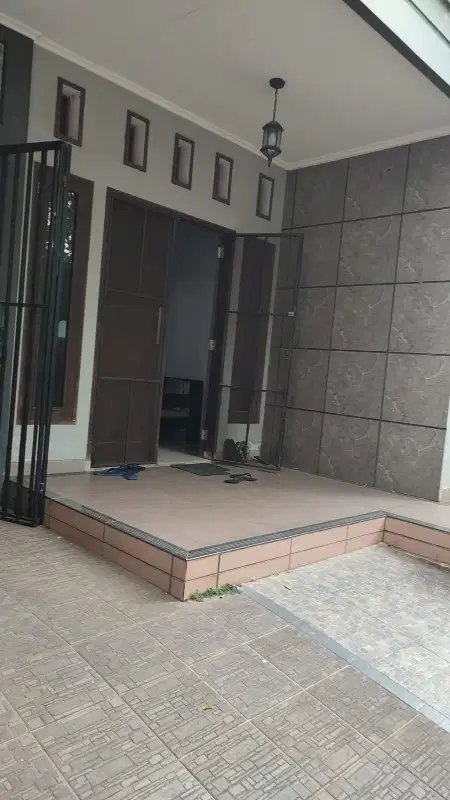 Dijual Rumah bs buat Tempat Usaha di bawah hrg pasaran