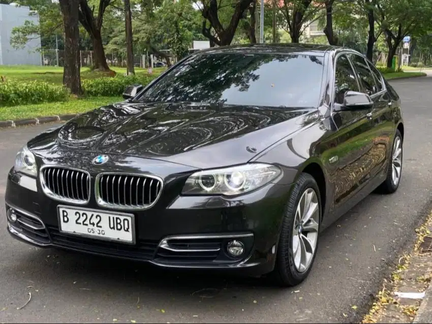 Garansi 3 tahun BMW 520i Luxury F10 2016 Jatoba metalik
