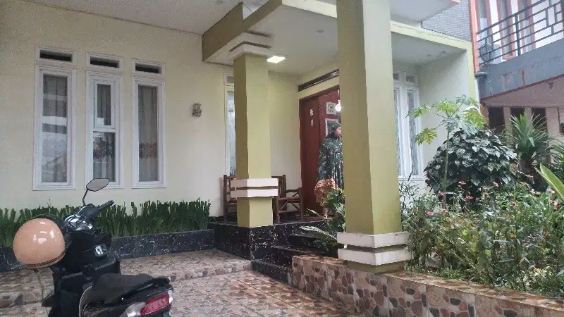 Dijual rumah bonus kost2an aktif d arcamanik