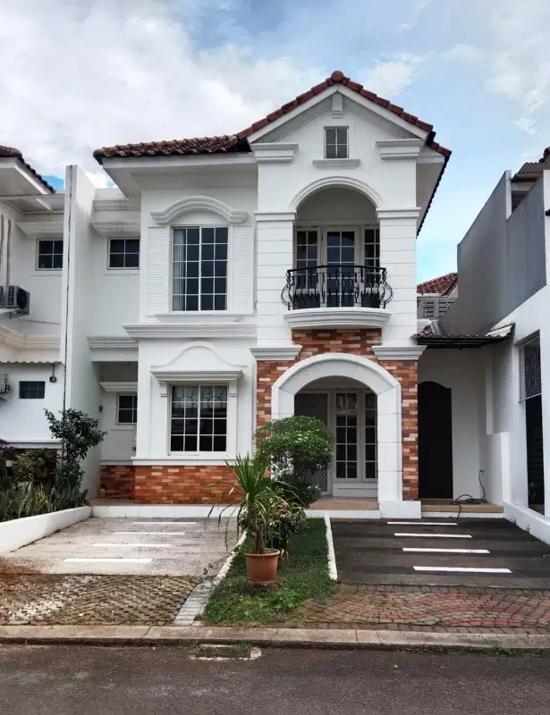 Rumah Rapi Siap Huni di The Green Bsd City