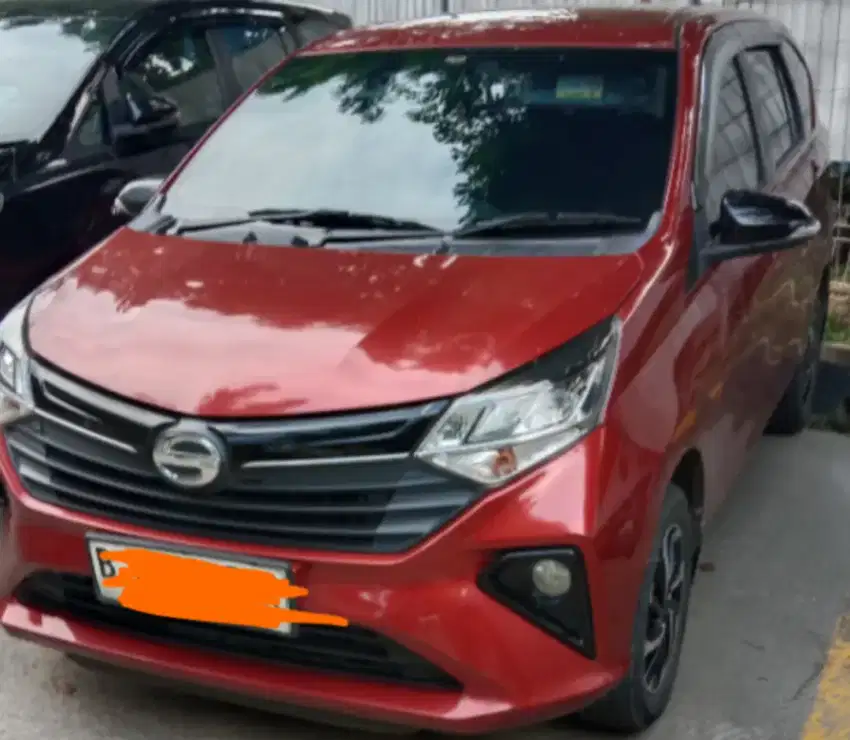 Daihatsu Sigra type R tahun 2023 Merah Marun