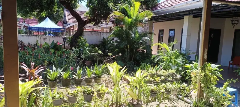 Rumah luas poros jalan dekat RS Bhayangkara