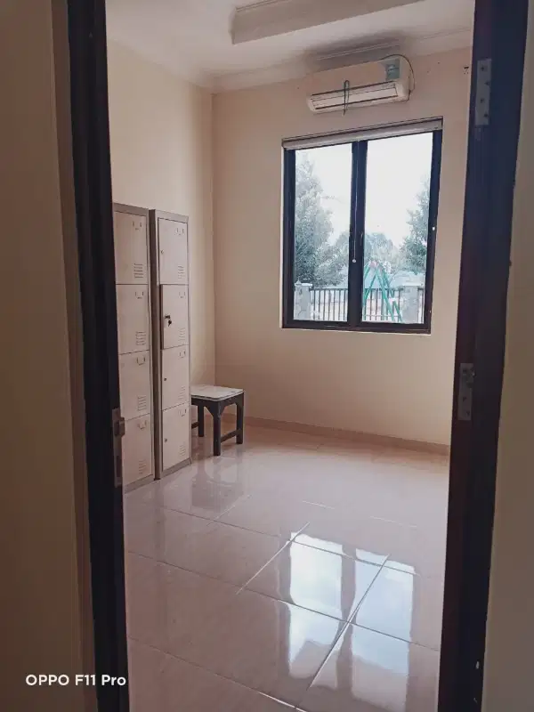 rumah hoek 2 lantai bisa usaha di harapan indah bekasi