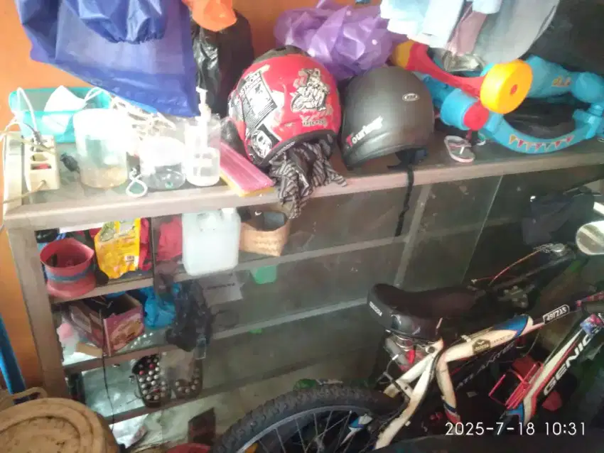 Etalase panjang