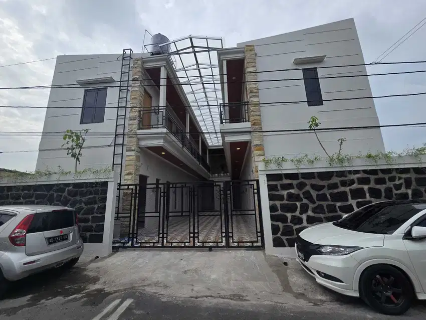 Dijual Kos Eksklusive 21 kamar Lokasi jakal km 12, nglanjaran