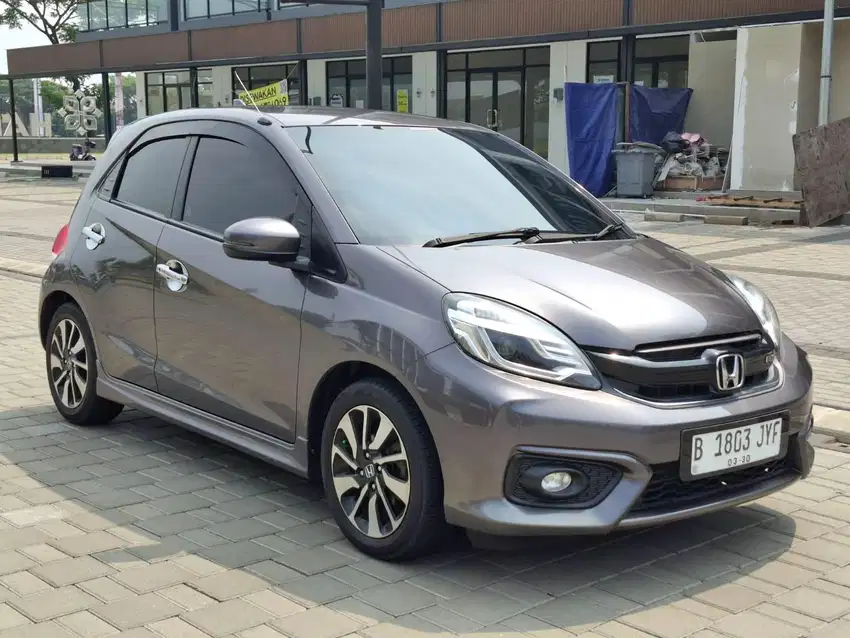 BRIO RS AT 2018 KM 79RB GREY