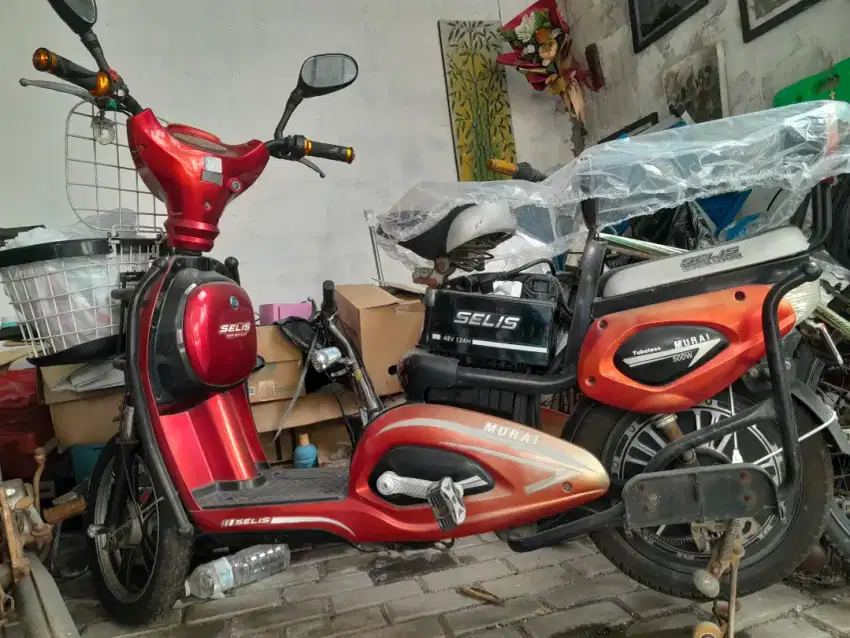 Sepeda listrik merk selis second