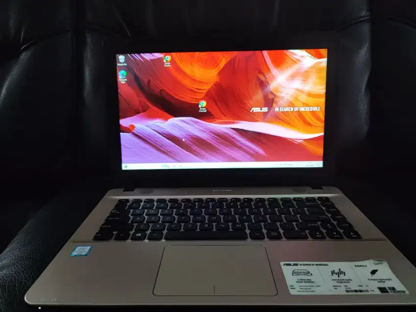 Jual Asus X441UA Second Intel i3 6100U, VGA Intel HD Graphics 520
