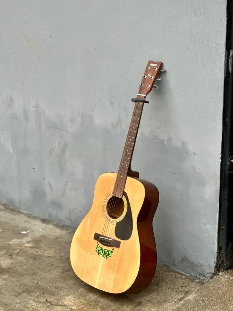 Gitar Yamaha F310 Acoustic Elektrik Mulus like new murah meriah