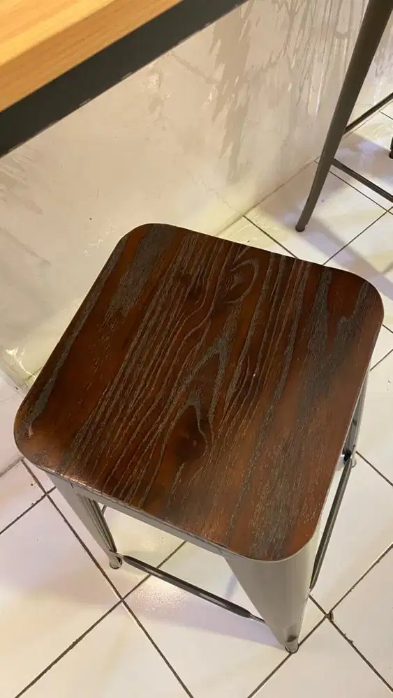 TURUN HARGA. Kursi tinggi. Kursi bar. London chair