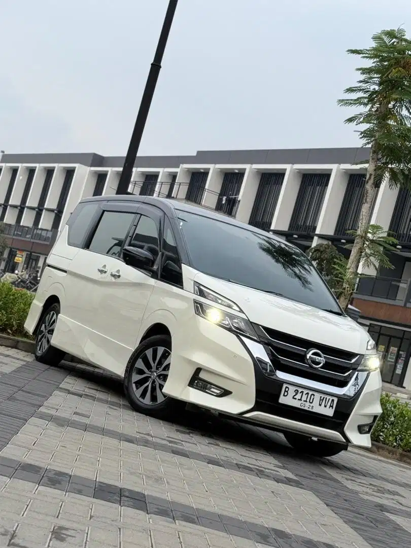 Nissan Serena Highwaystar HWS Nik 2019 Putih