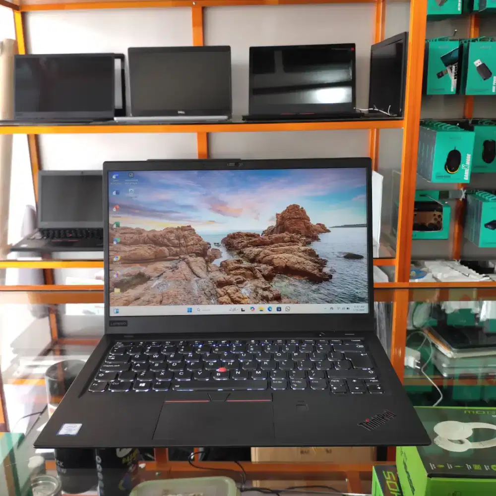 Laptop Slim Lenovo X1 Carbon