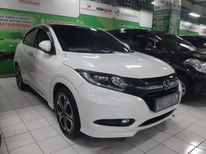 honda HRV PRESTIGE 1.8 AT 2015  DP 35 JUTA