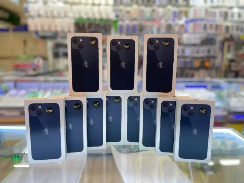 Cash & credit iphone 13 128gb