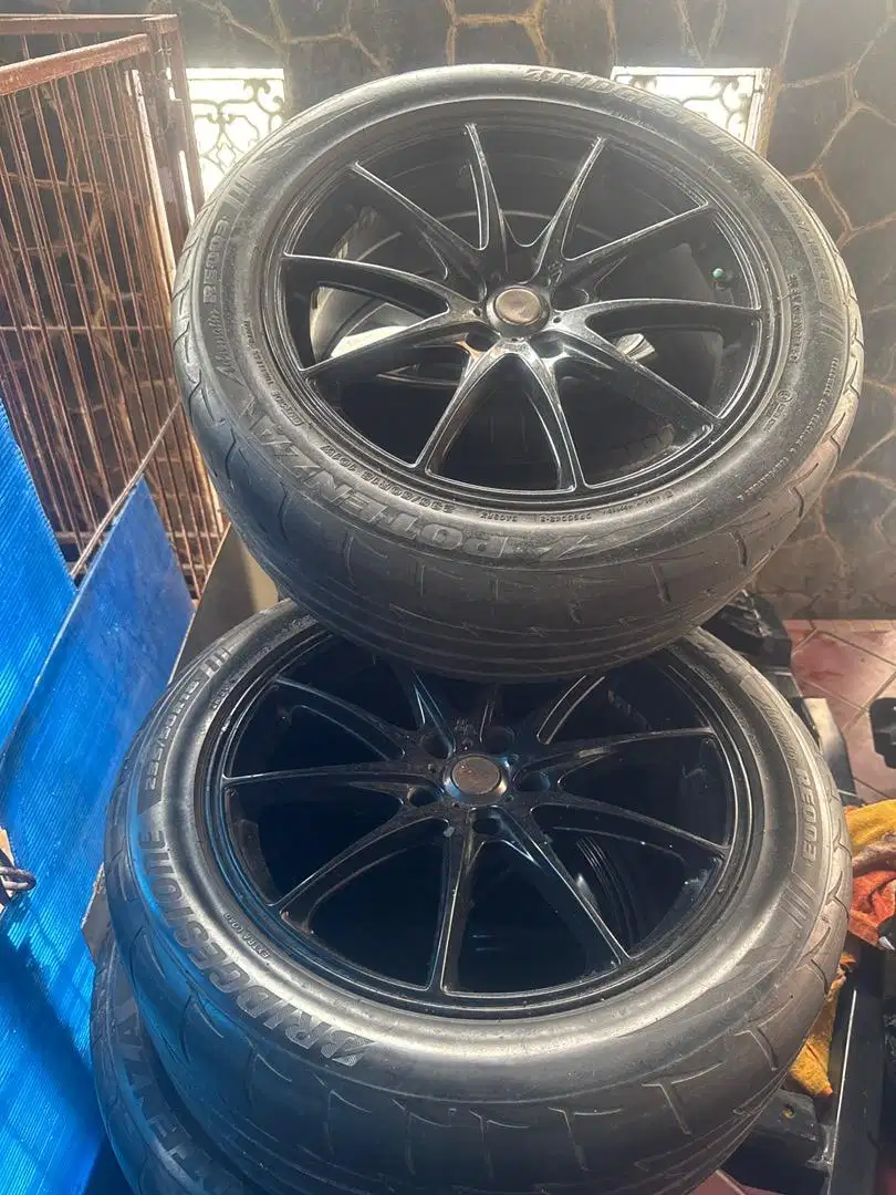 Velg ring 18 bekas nissan juke