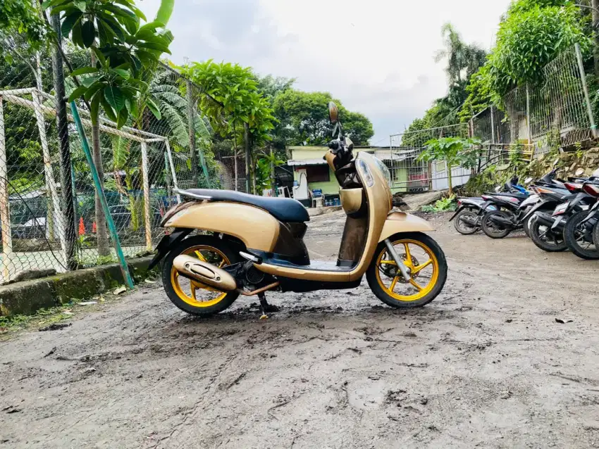 Honda scoopy 110 cc pgmFi