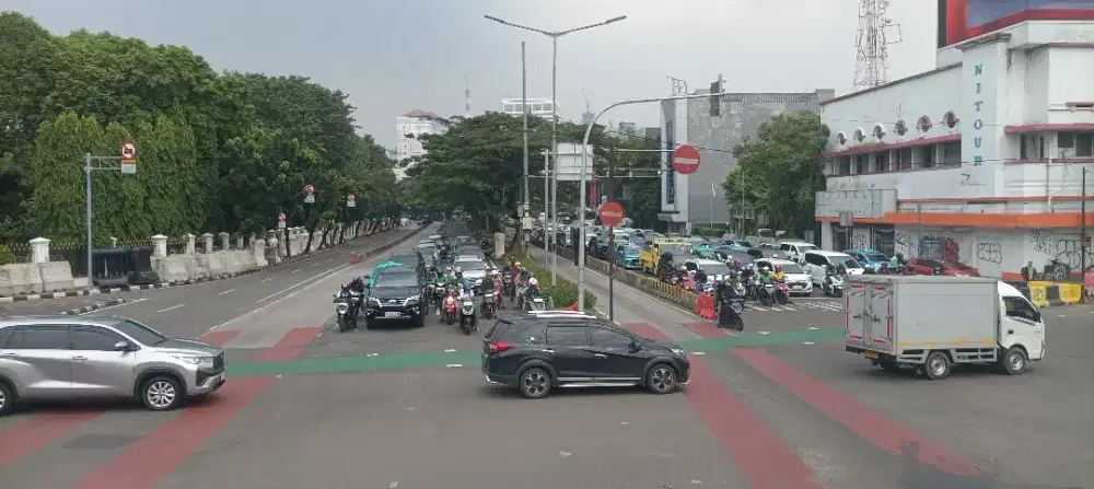 Jasa supir freelance  luar kota/pulau