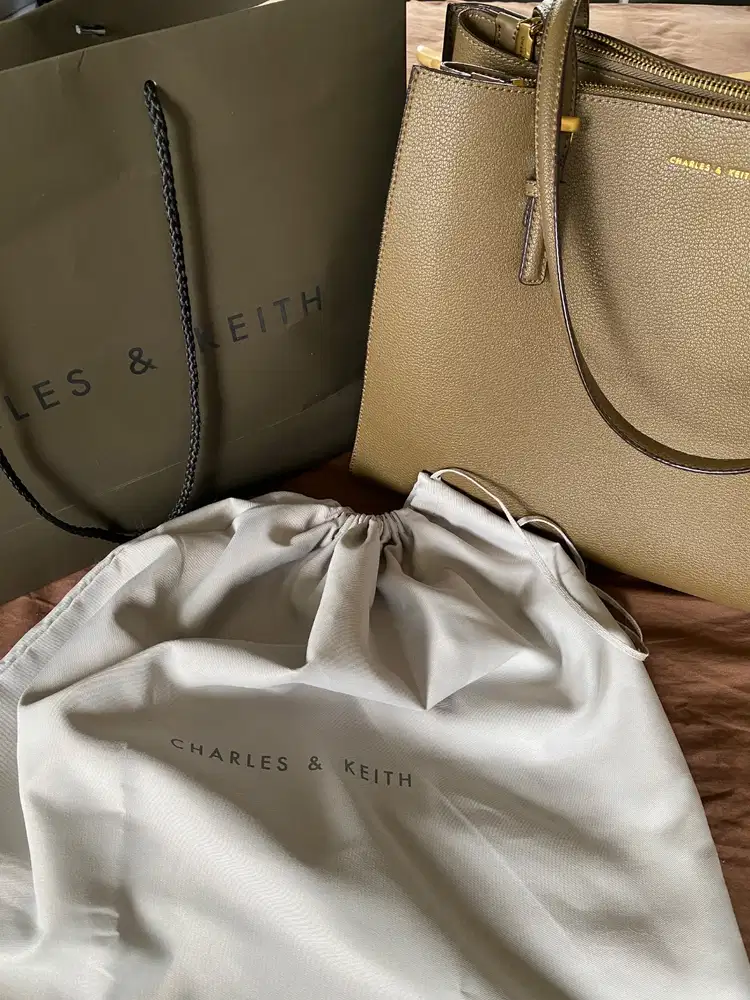 Charles & Keith Tote Bag Sansa