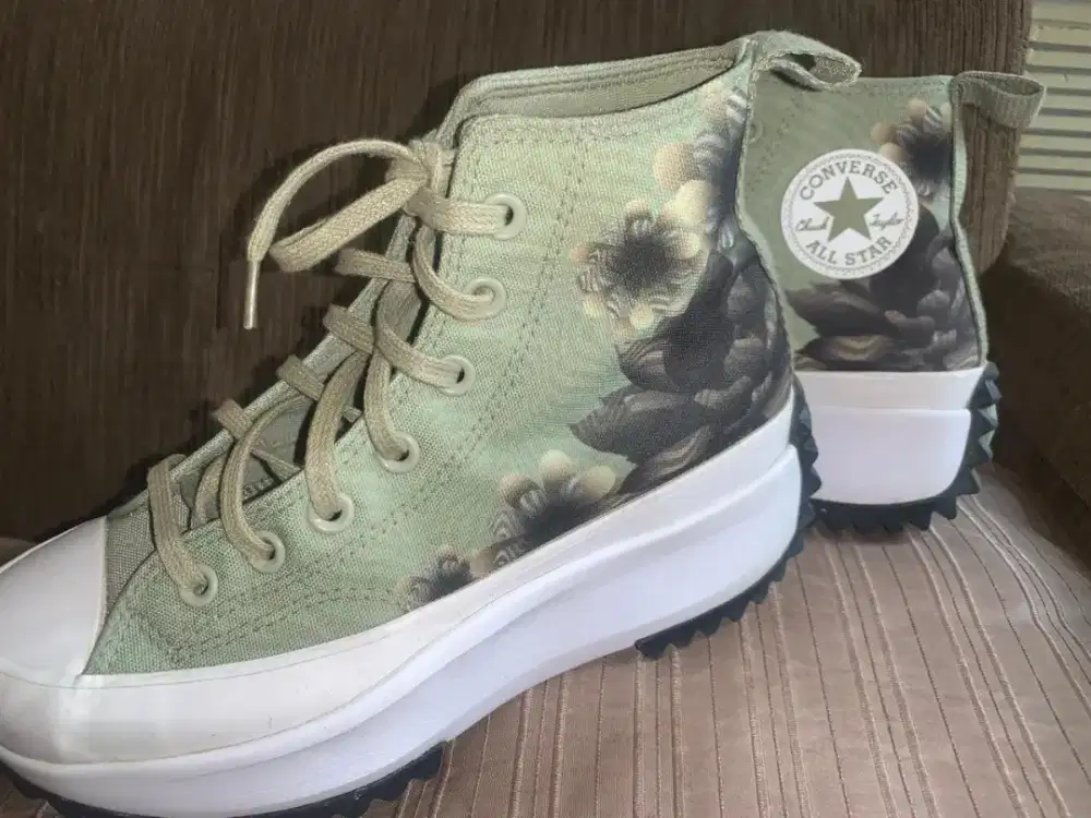 Preloved Sepatu CONVERSE Limited Authentic Size 38, Insole 23,5 Cm