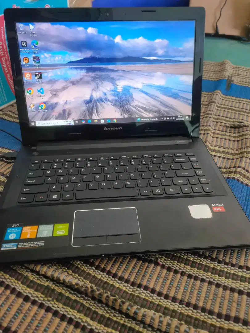 Lenovo dual VGA SSD 256