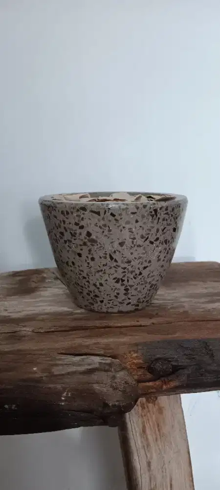 Pot Teraso Minimalis Tanaman Kecil