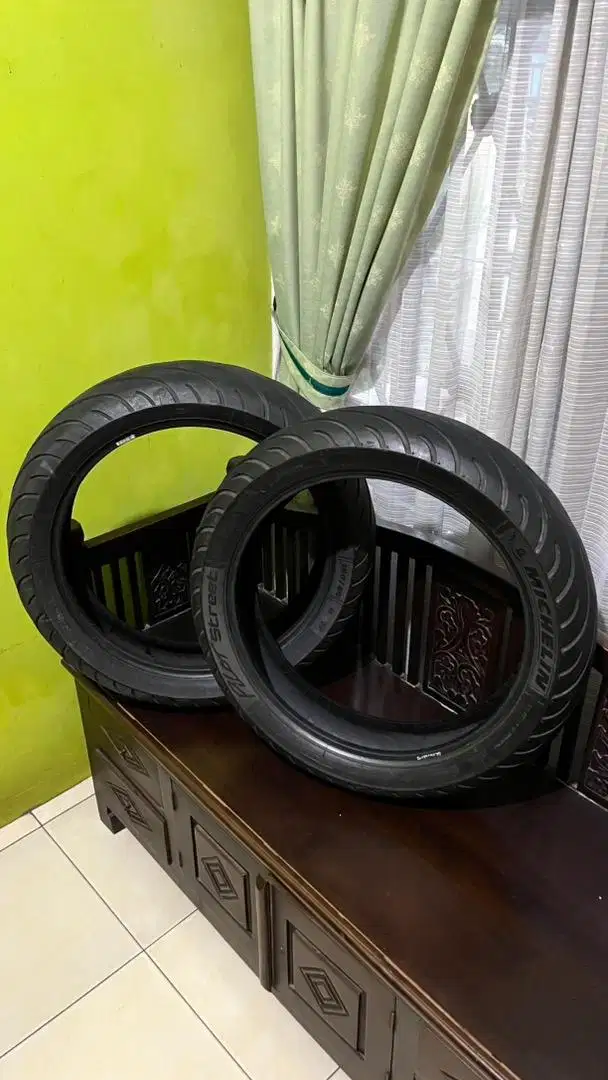 BAN BEKAS CBR 250RR DEPAN DAN BELAKANG
