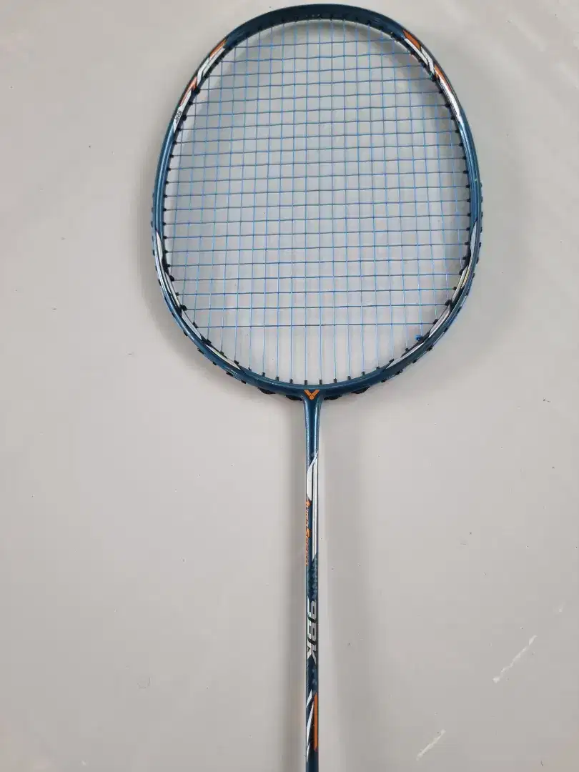 Raket Badminton