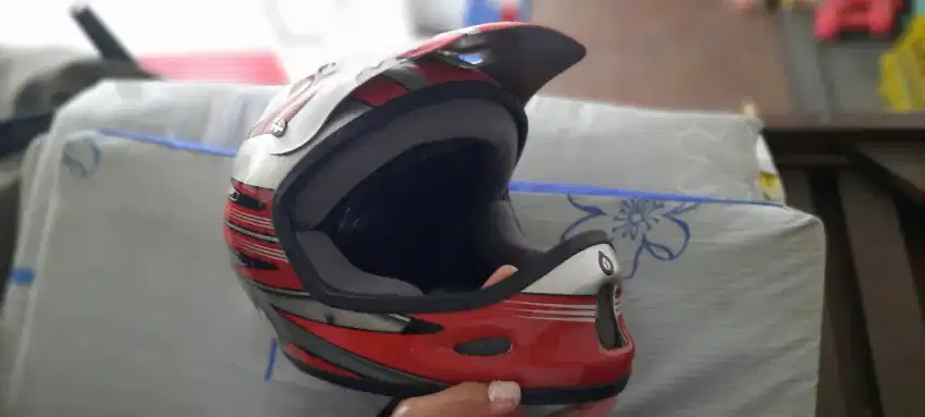 Jual helm downhill sixsixone Original, 2nd