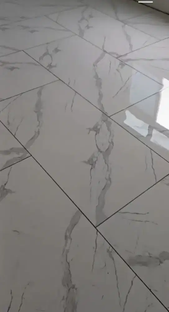 Jasa tukang bangunan,pemasangan granit tile,keramik ,batu alam