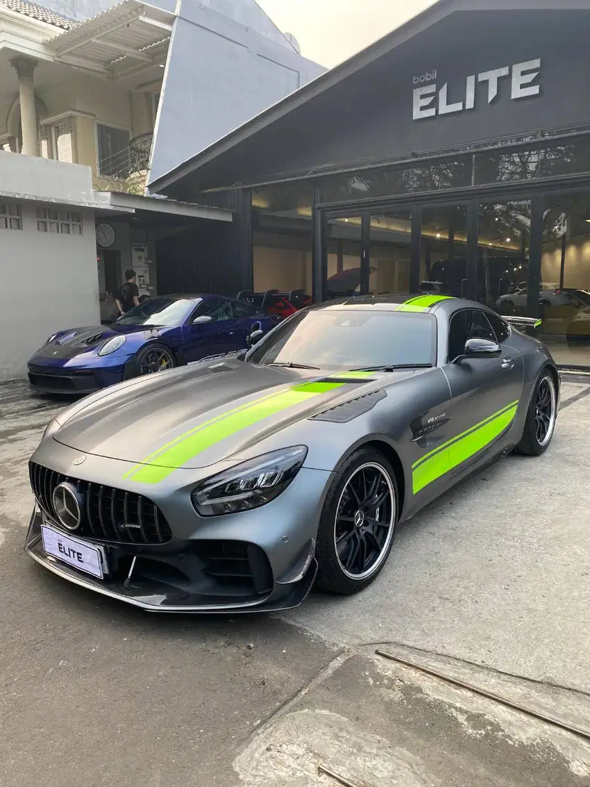 2022 Mercedes‑Benz AMG GT R Pro with AMG Green Hell Magno Accents