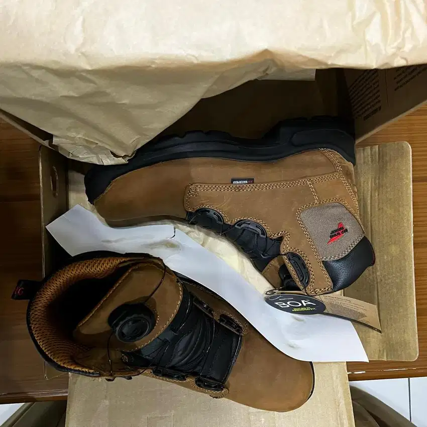 Red wing 4216 safety shoes
