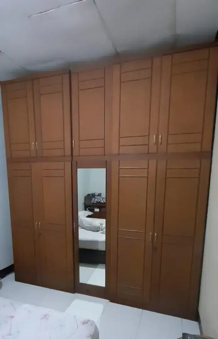 jual murah preloved lemari 10 pintu meja rias meja rak kayu mahoni