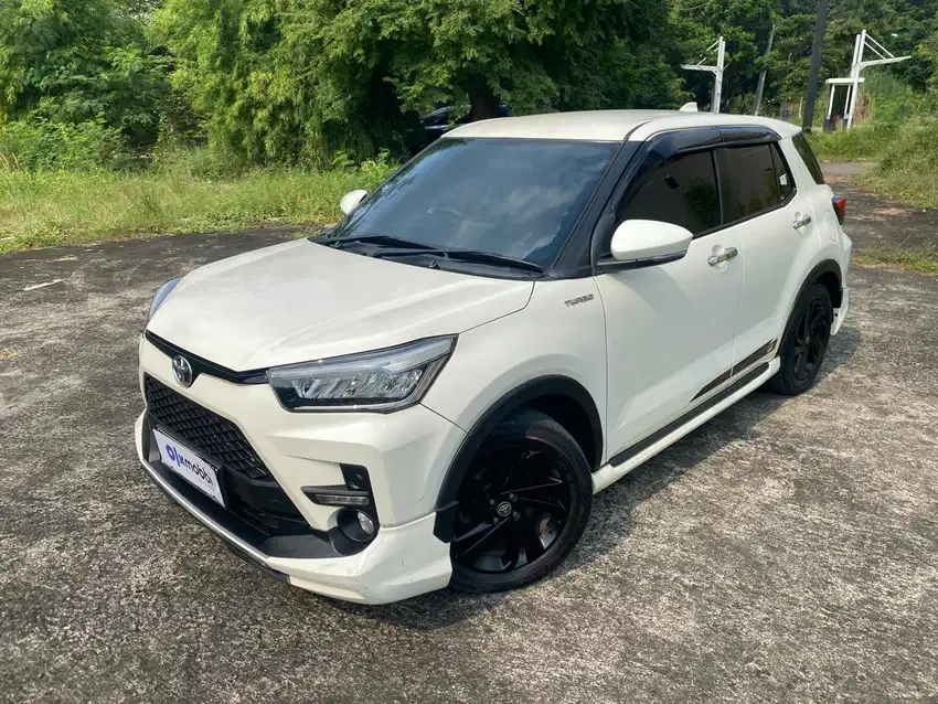Like New - Toyota Raize 1.0 T GR SPORT One Tone Bensin AT 2021 Putih