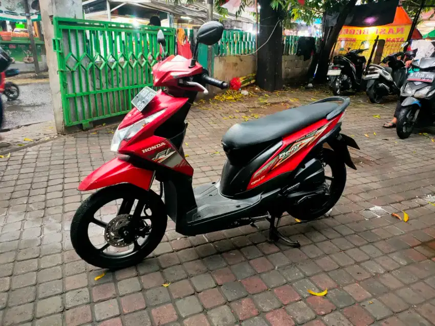 Honda Beat 110cc PGM-FI Tahun 2015