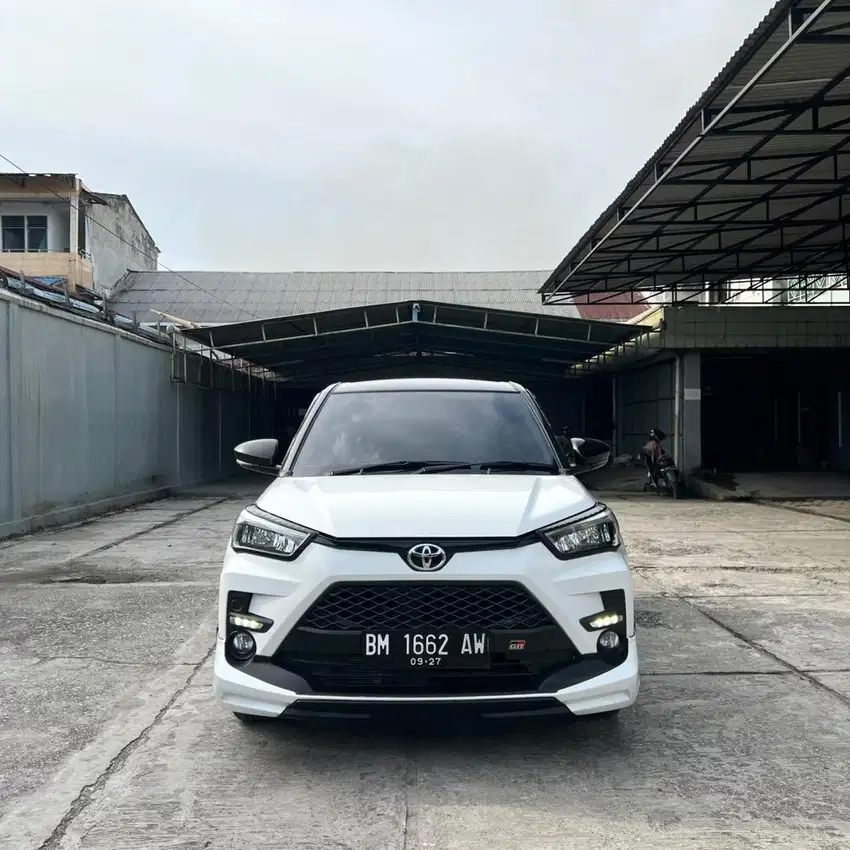 RAIZE GR SPORT 1.0 TURBO TWO TONE CVT 2022