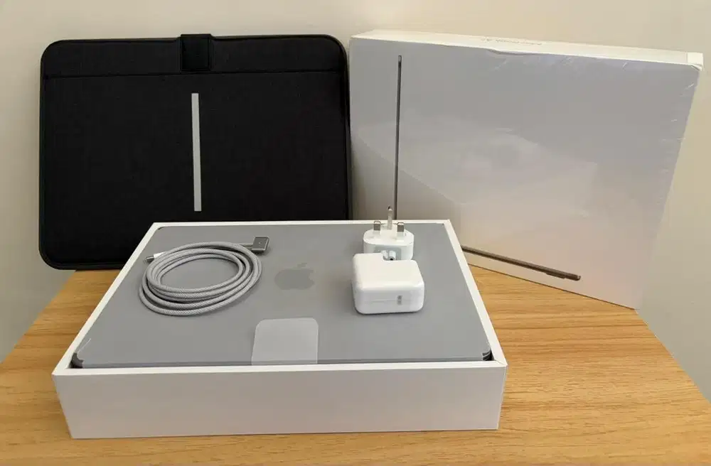 [Second Mulus] Macbook Air M2 16GB RAM/ 1TB SSD Space Grey