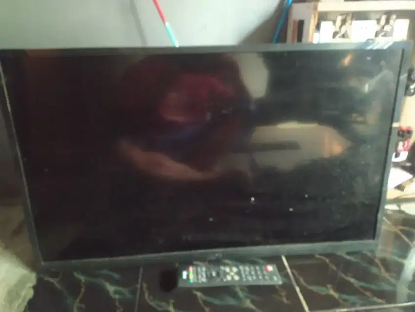 Tv led mati total merk icon 32 inchi