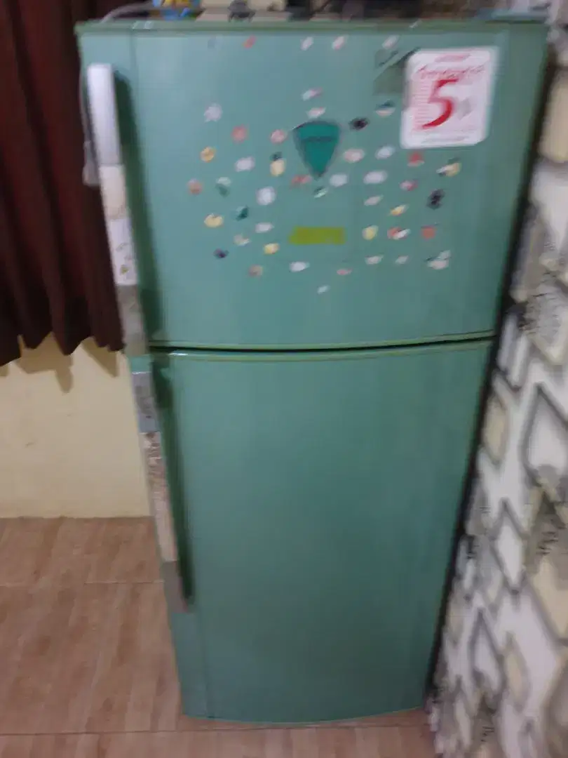 Kulkas sharp jadul