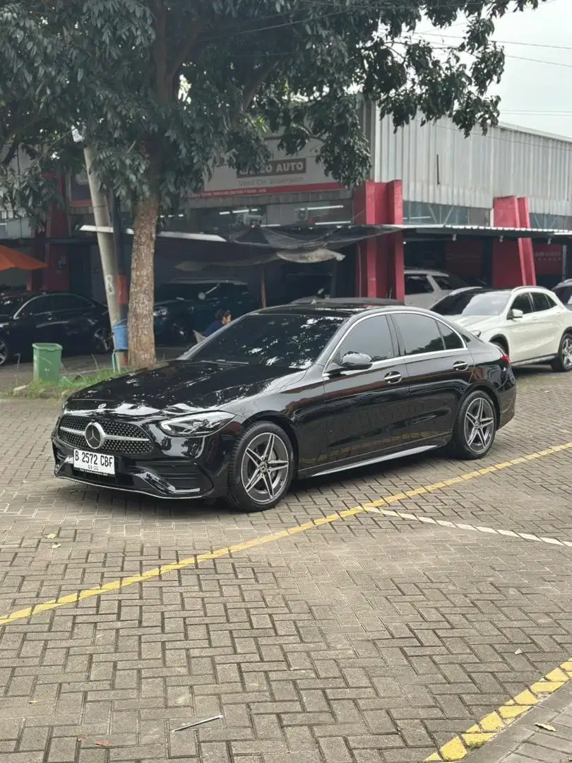 Mercedes Benz C300 AMG 2025