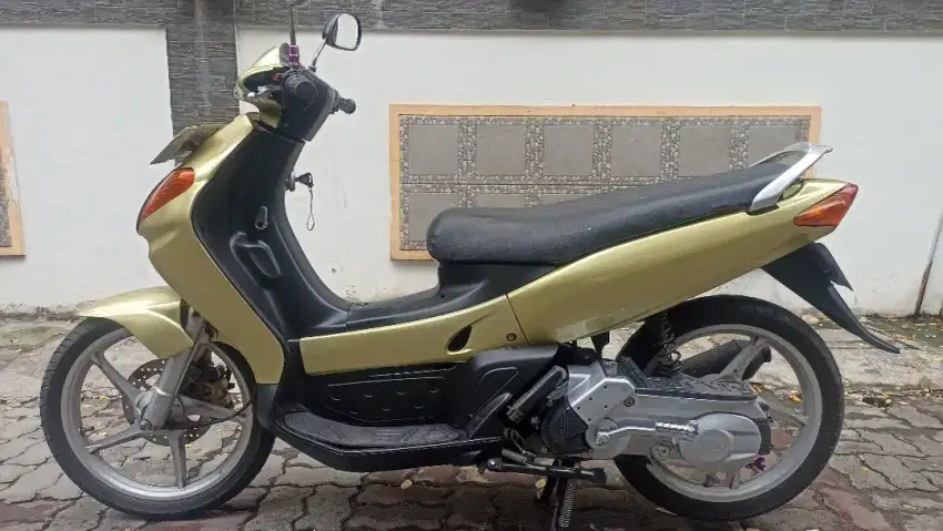 Yamaha Nouvo lele tahun 2003.