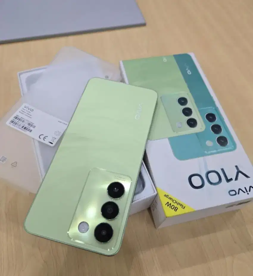 Vivo Y100 16/128 GB 5G Kondisi Mulus Istimewa