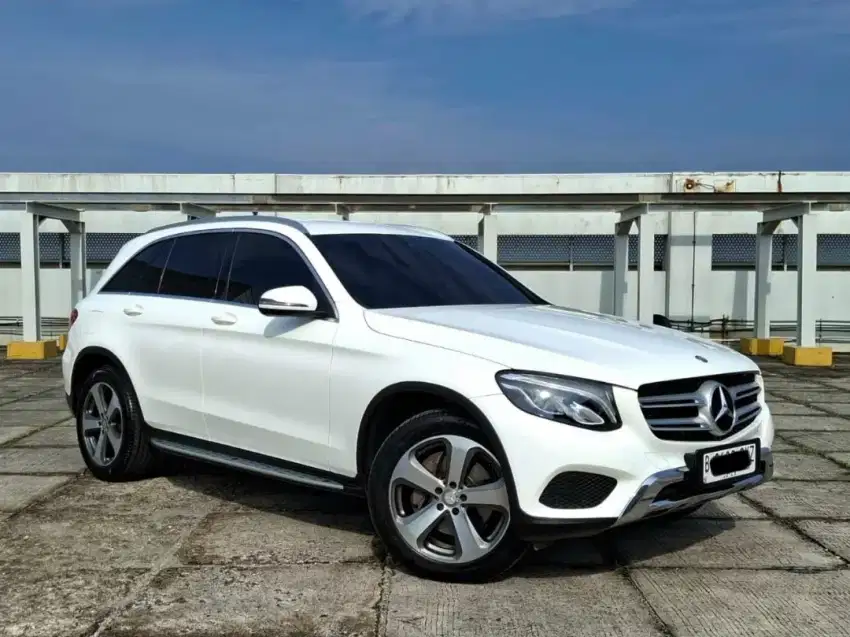 Mercedes Benz Mercy GLC250 Exclusive 2017 Low KM 55RB Antik