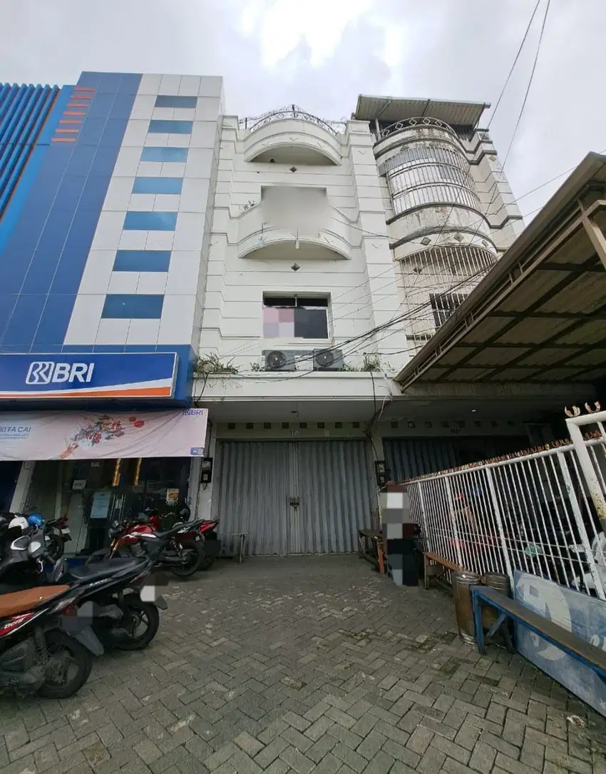Raya Tegalsari Ruko Tengah Kota