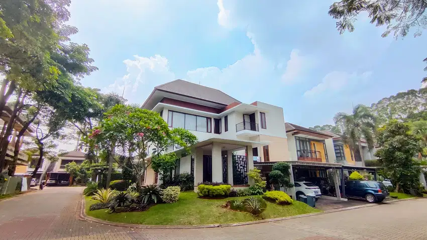 DIJUAL RUMAH HUK CANTIK MEGAH MEWAH  GREEN COVE BSD SANGAT TERAWAT