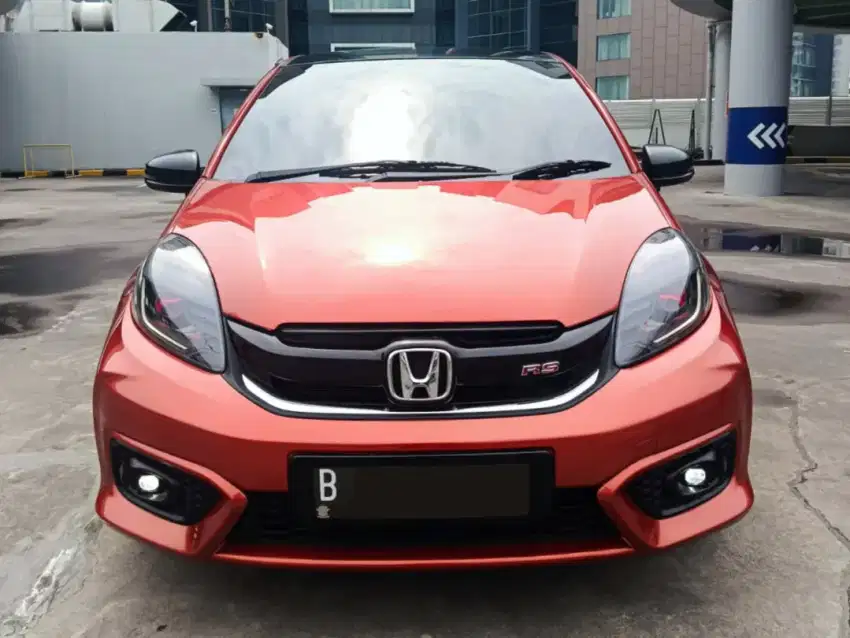 Brio RS 1.2 cvt matic tahun 2017 warna Orange