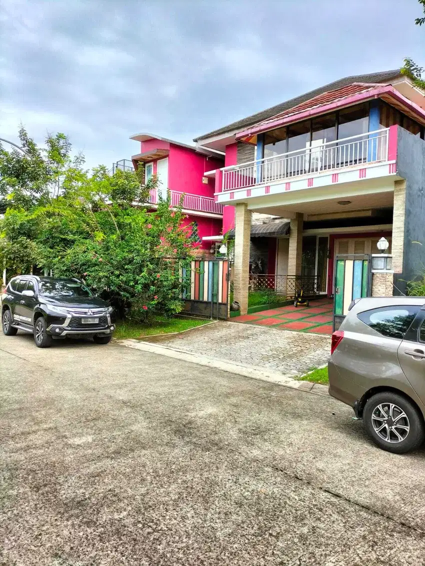 DIJUAL RUMAH DI CLUSTER TAMAN YUNANI, SENTUL CITY (SSR209)