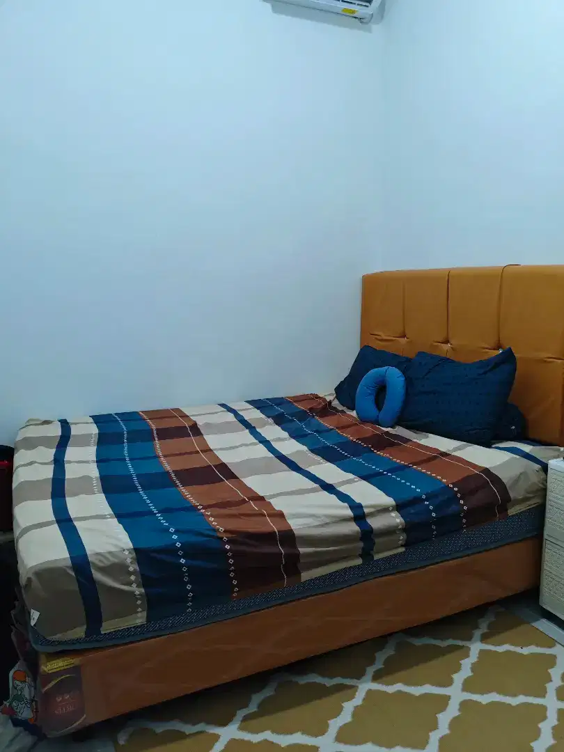 Springbed merk in the box + dipan komplit