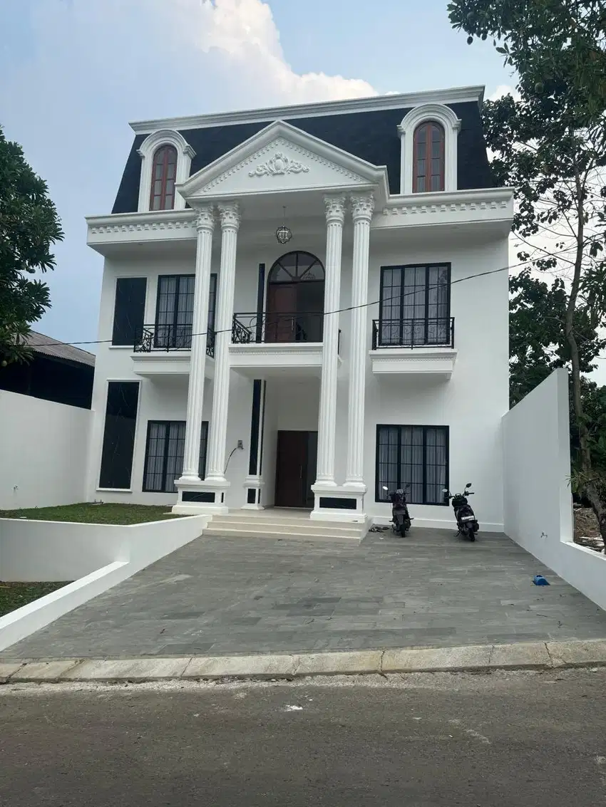 DIJUAL RUMAH FURNISHED 3LT DI MEDITERANIA 2, SENTUL CITY SSR636 A2