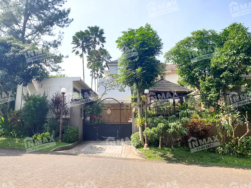 RUMAH MEWAH VILLA PUNCAK TIDAR MALANG,SEMI FURNISHED,ADA TAMAN,GAZEBO