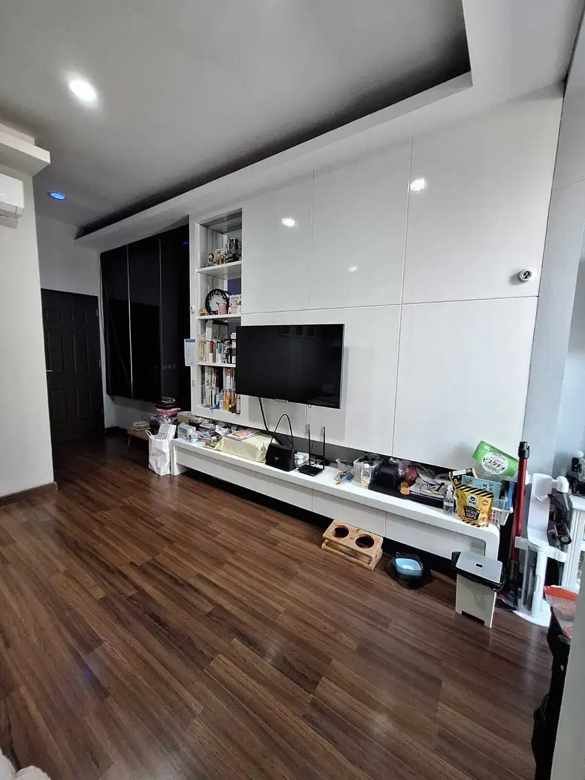 Dijual Cepat Rumah di Pluit Barat. Semi Furnish
